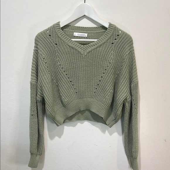 Jon & Anna Green V-Neck Sweater with Textured Knit Size Small - Picture 1 of 6